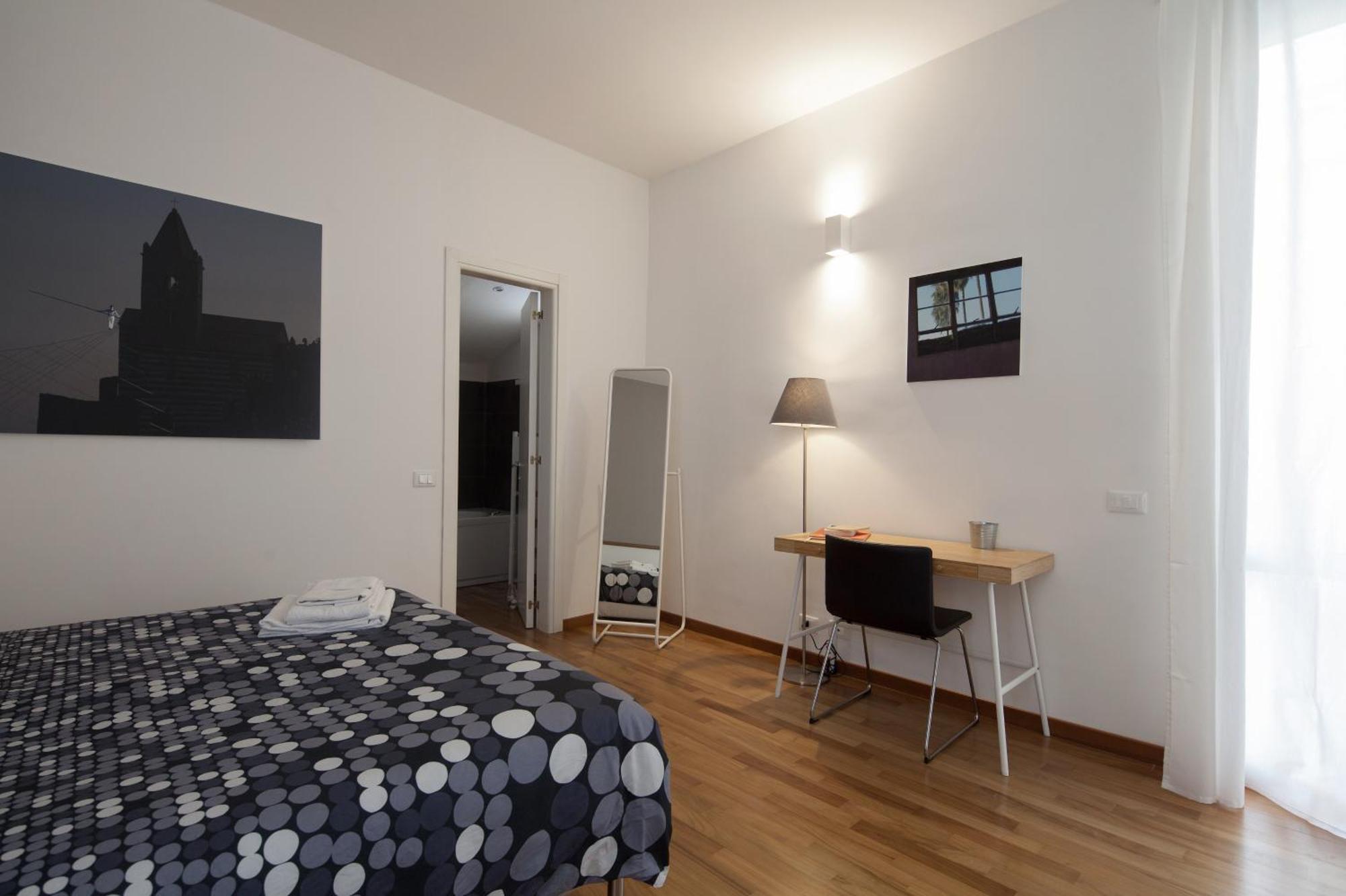 Cv5 - La Spezia City Center - Wide Modern Apartment Walking Distance To The Station To Cinque Terre - Big Terrace On The Roofs Exteriör bild