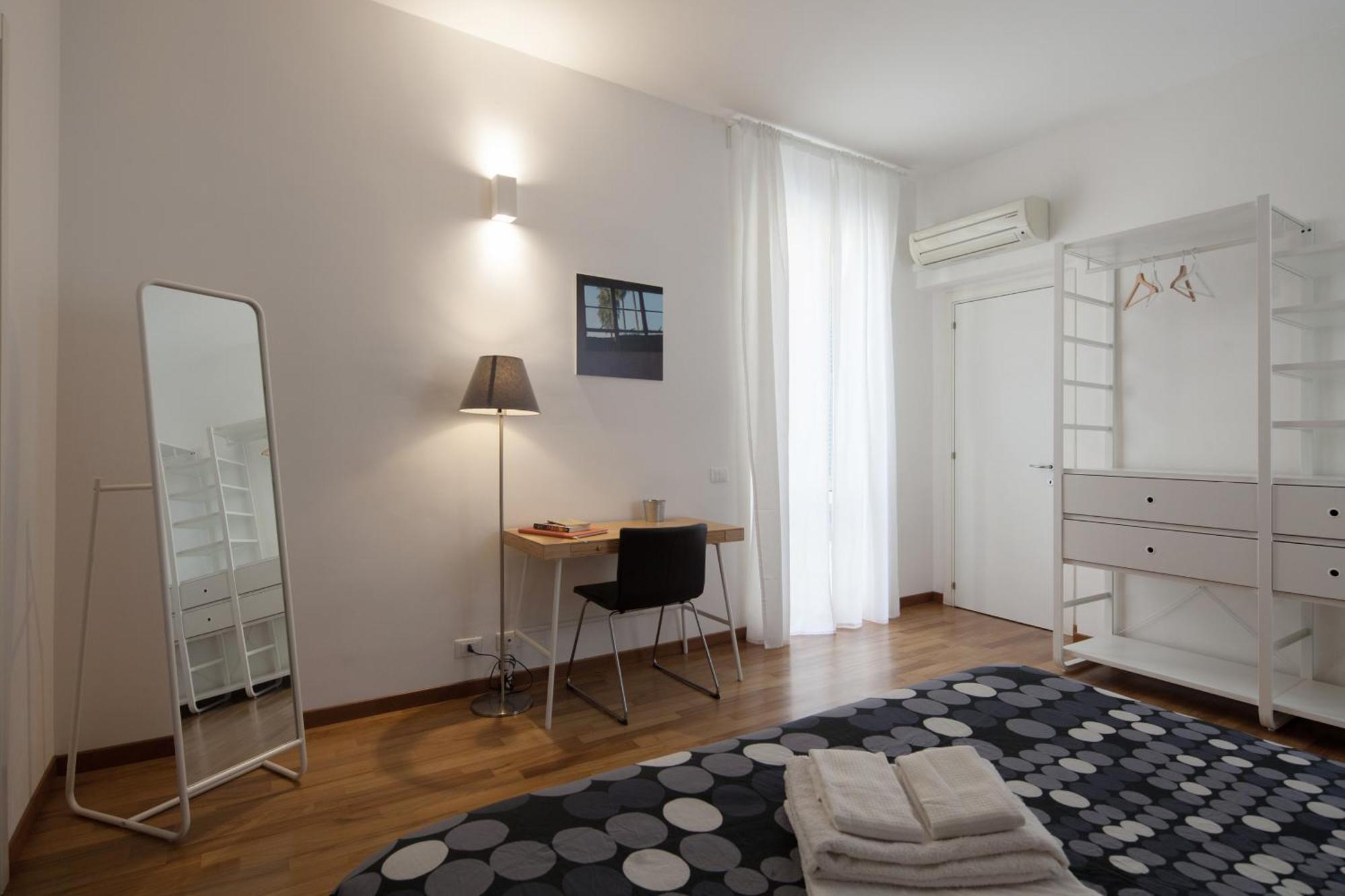 Cv5 - La Spezia City Center - Wide Modern Apartment Walking Distance To The Station To Cinque Terre - Big Terrace On The Roofs Exteriör bild